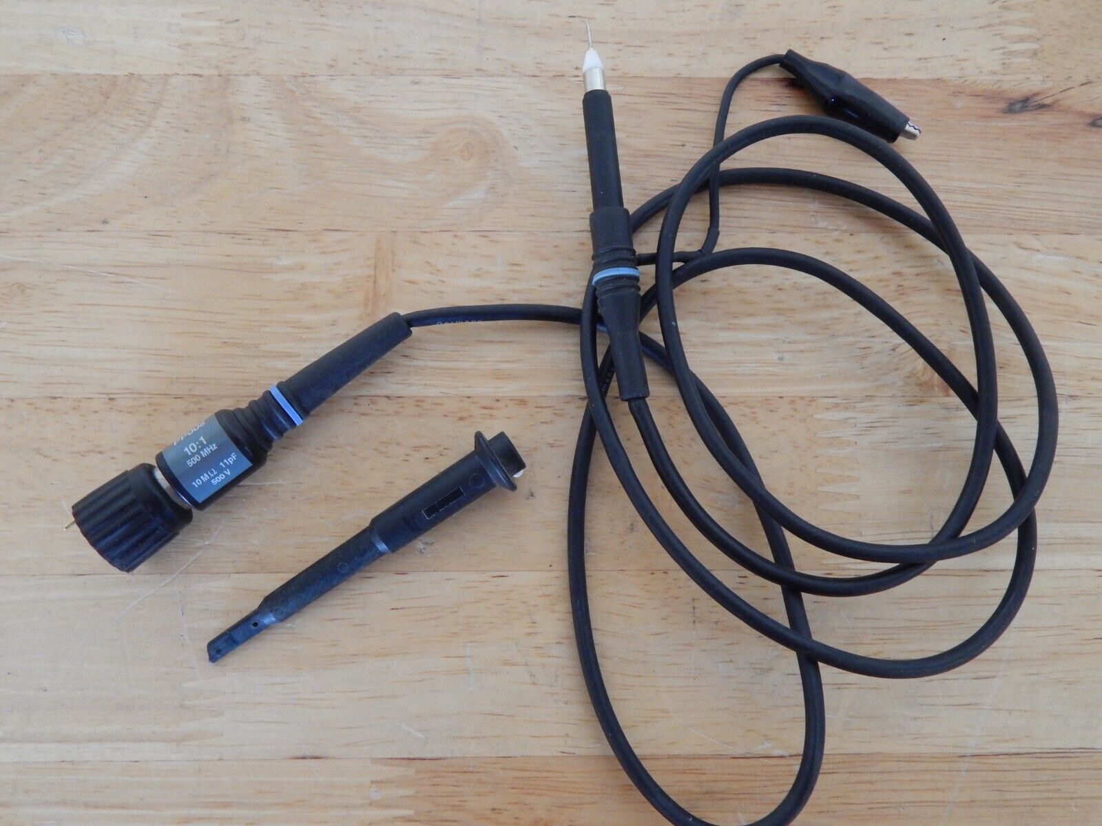LECROY PP005 Oscilloscope Passive Probe 10:1, 500 MHz, 10MΩ, 11pF, 500V LECROY PP005 Oscilloscope Passive Probe 10:1, 500 MHz, 10MΩ, 11pF, 500V